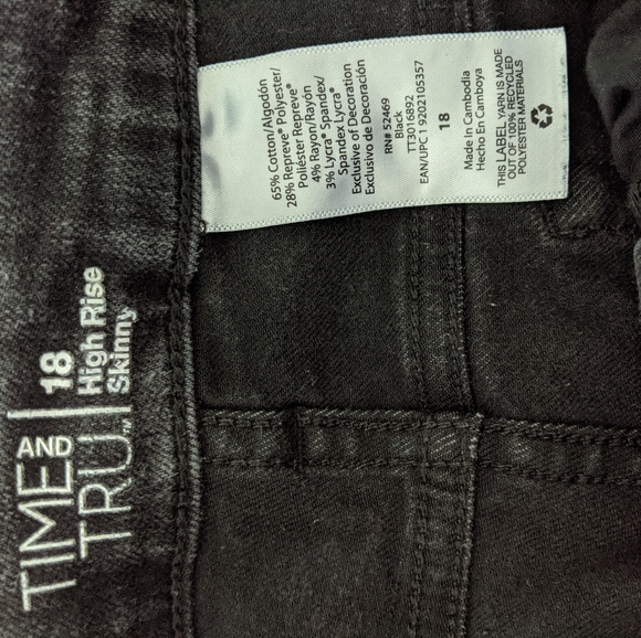 DONATING 1/20/25 Time and Tru High Rise Black Skinny Jeans - Picture 4 of 4